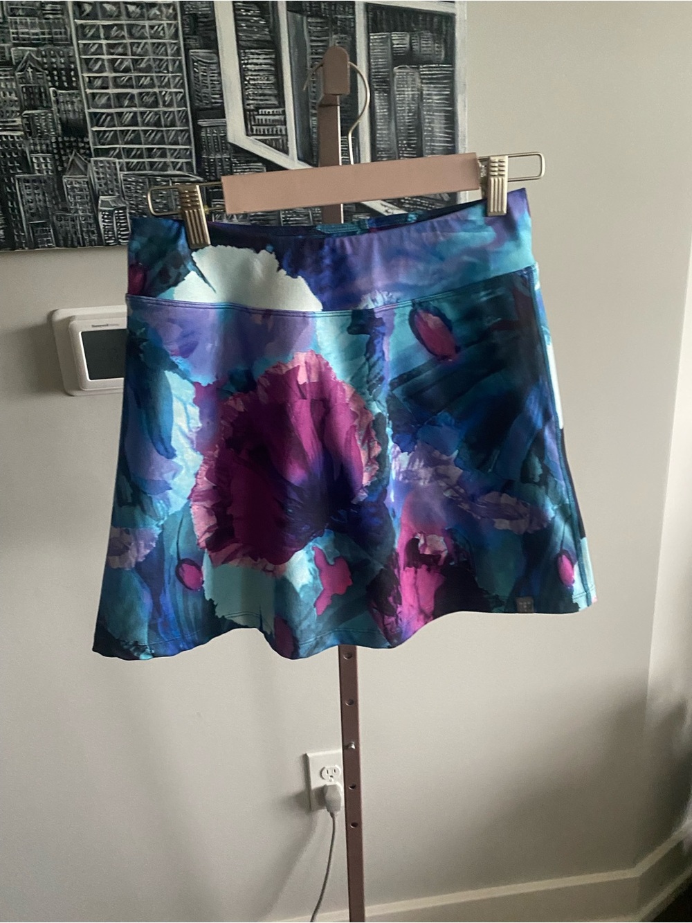 Title Nine Breeze Watercolor Floral Pattern Skort Small